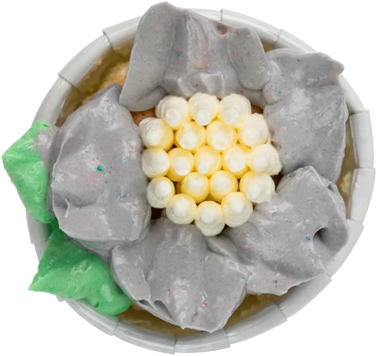 Restaurantware-Russian Piping Tip, 1 Petal Cake Decor Piping Tip - #47, Corrosion-Resistant, Stainless Steel Decorating Tip For Frosting, Dishwashable, Decorate Cupcakes, Cakes, or Cookies