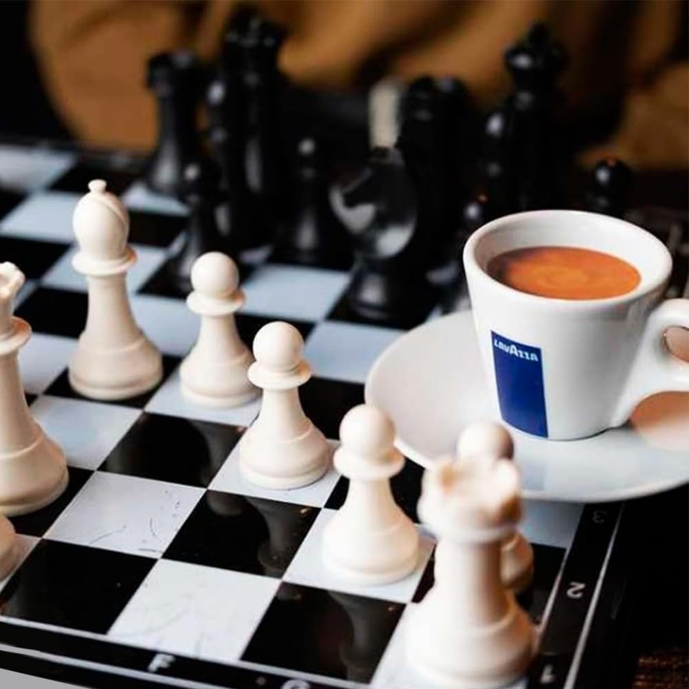 Lavazza Crema e Gusto Whole Bean Coffee, Medium Roast, Arabica and Robusta Blend, 2.2 lb Bag (pack of 1)