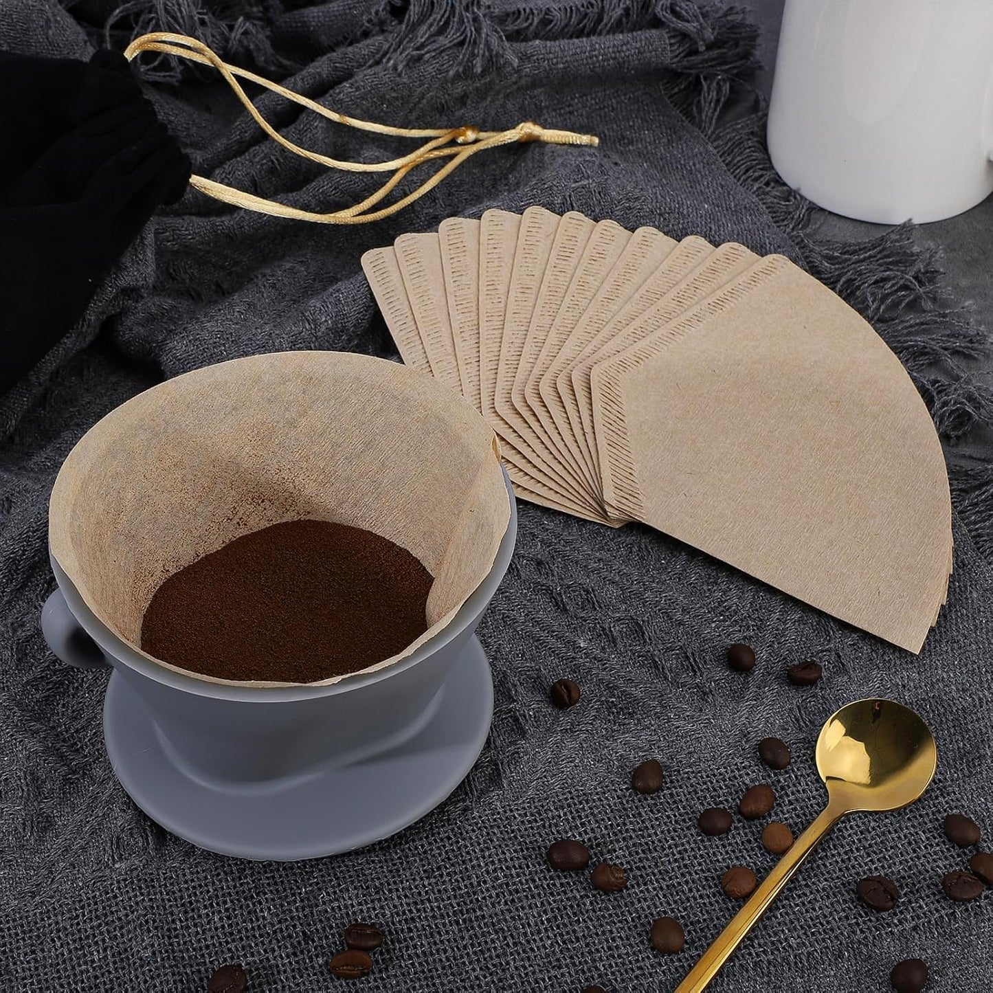 Segarty Pour Over Coffee Dripper, Single Cup Gray Silicone Manual Coffee Maker Set with 200PCS Size #2 Cone Coffee Filter Papers, Drip Coffee Pourover Brewer Filter Holder for Travel Outdoor Camping