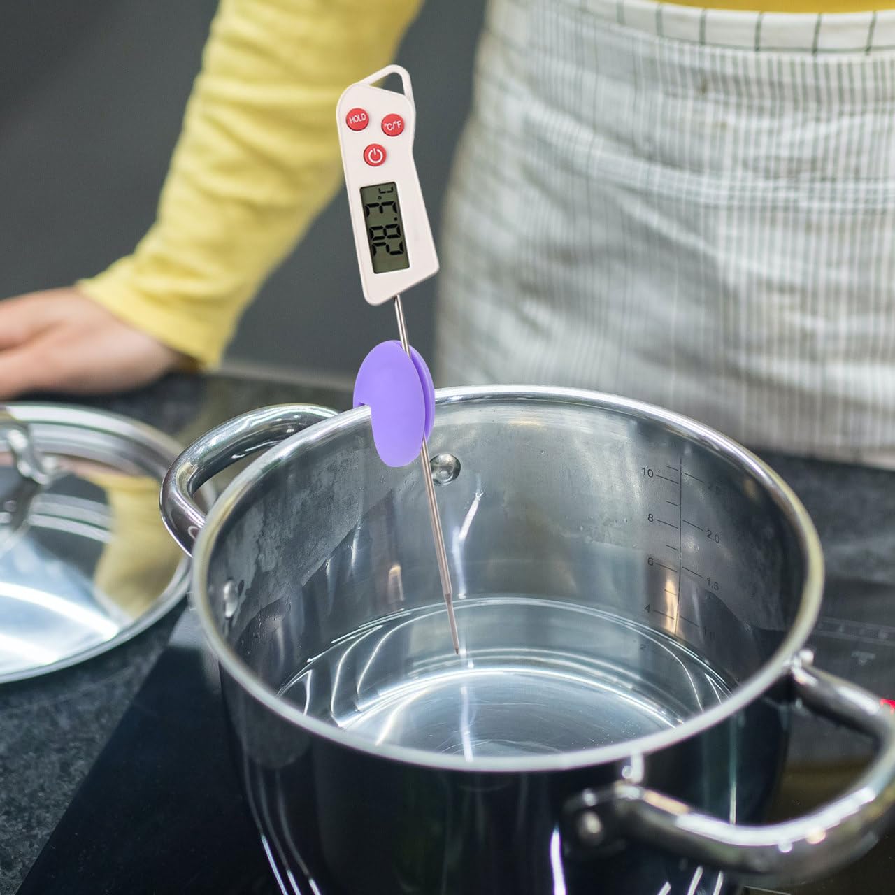 Thermometer Fixing Clip Silicone Thermometer Clip Non-Scratch Design Compatible with Probe Kitchen Accessory for Candle Soap Jam Candy Milk Chocolate Cooking