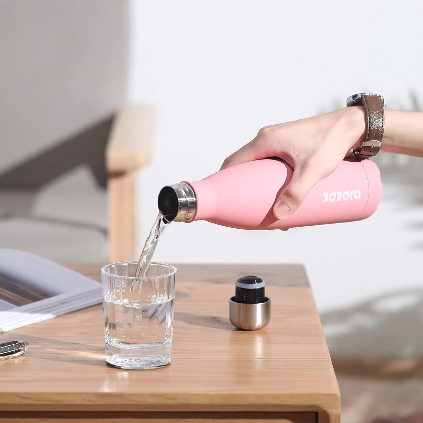 BJPKPK Stainless Steel Water Bottles 25oz Insulated Water Bottle Keep Cold And Hot, Brick Red