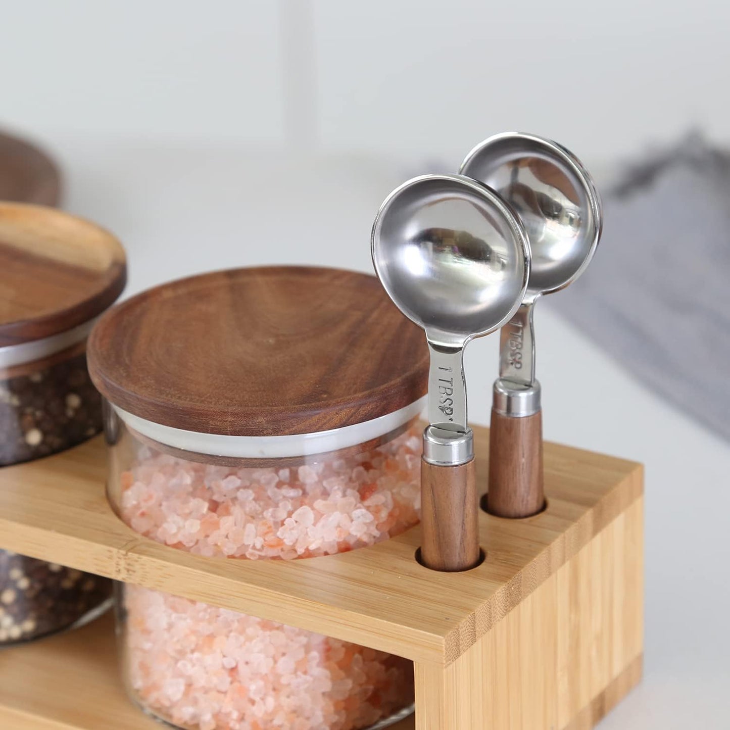 KKC HOME ACCENTS Airtight Borosilicate Glass Food Storage Jars with Wood Lids and Scoop for Coffee,Tea,Sugar,Salt,Wooden Top Glass Sealed Jars,18 Fluid Ounces