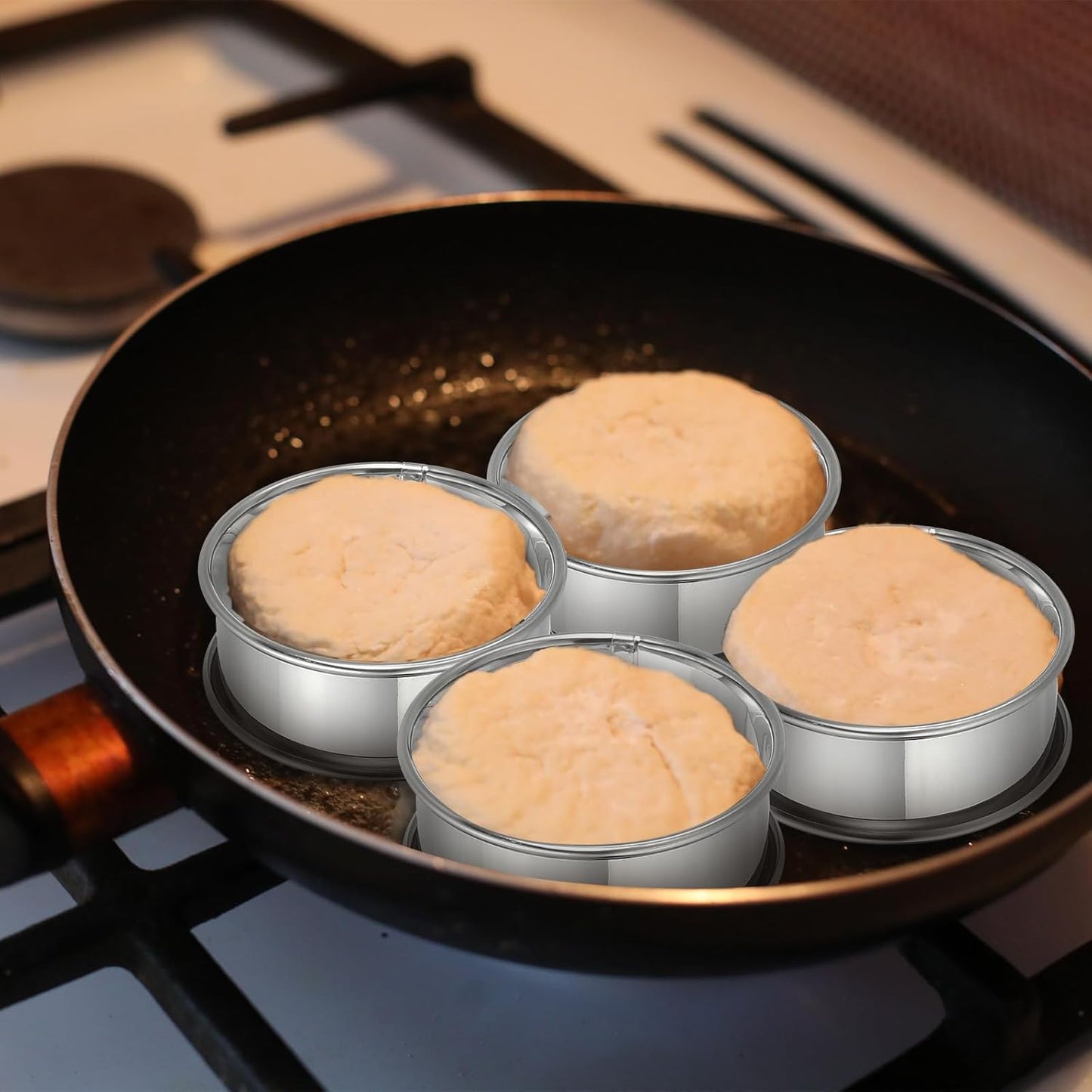 HARFINGTON 8pcs Crumpet Rings 2.36" Nonstick Round Cake Ring Stainless Steel Double Rolled English Pastry Rings for Kitchen Baking Crumpet Dessert, Silver