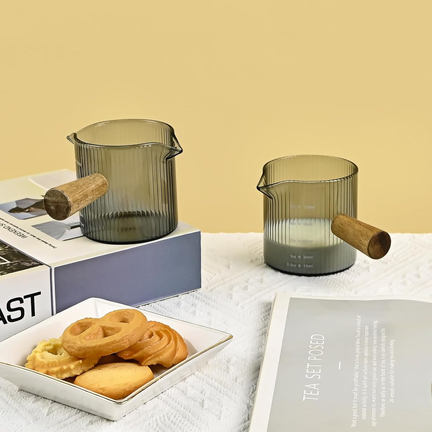 Glass Measuring Cup, 4oz Espresso Shot Glass with Wood Handle, Single Spout Measuring Triple Pitcher Milk Cup for Coffee Tea (Gray Ribbed）