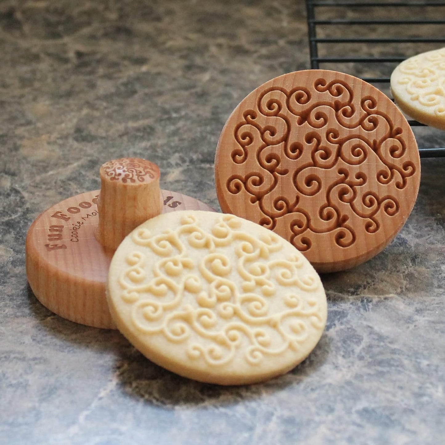 Wood Cookie Stamp, 2.5 Inch (D Vine CS-038)