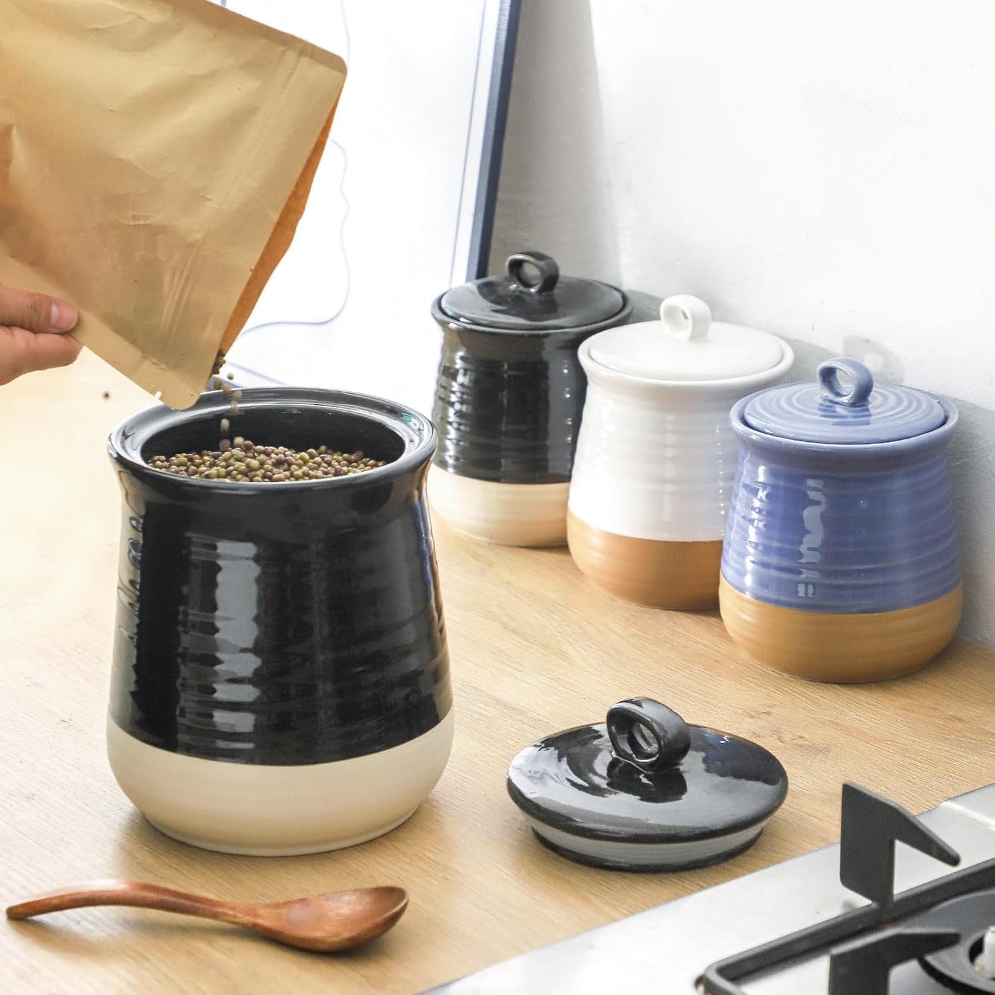 Hasense Ceramic Kitchen Canister, 75 OZ Coffee Canister with Lid, Airtight Food Storage Jar for Coffee Bean, Nuts, Candy, Spice, Flour and Herb, Large Food Container, Kitchen Decor, Black