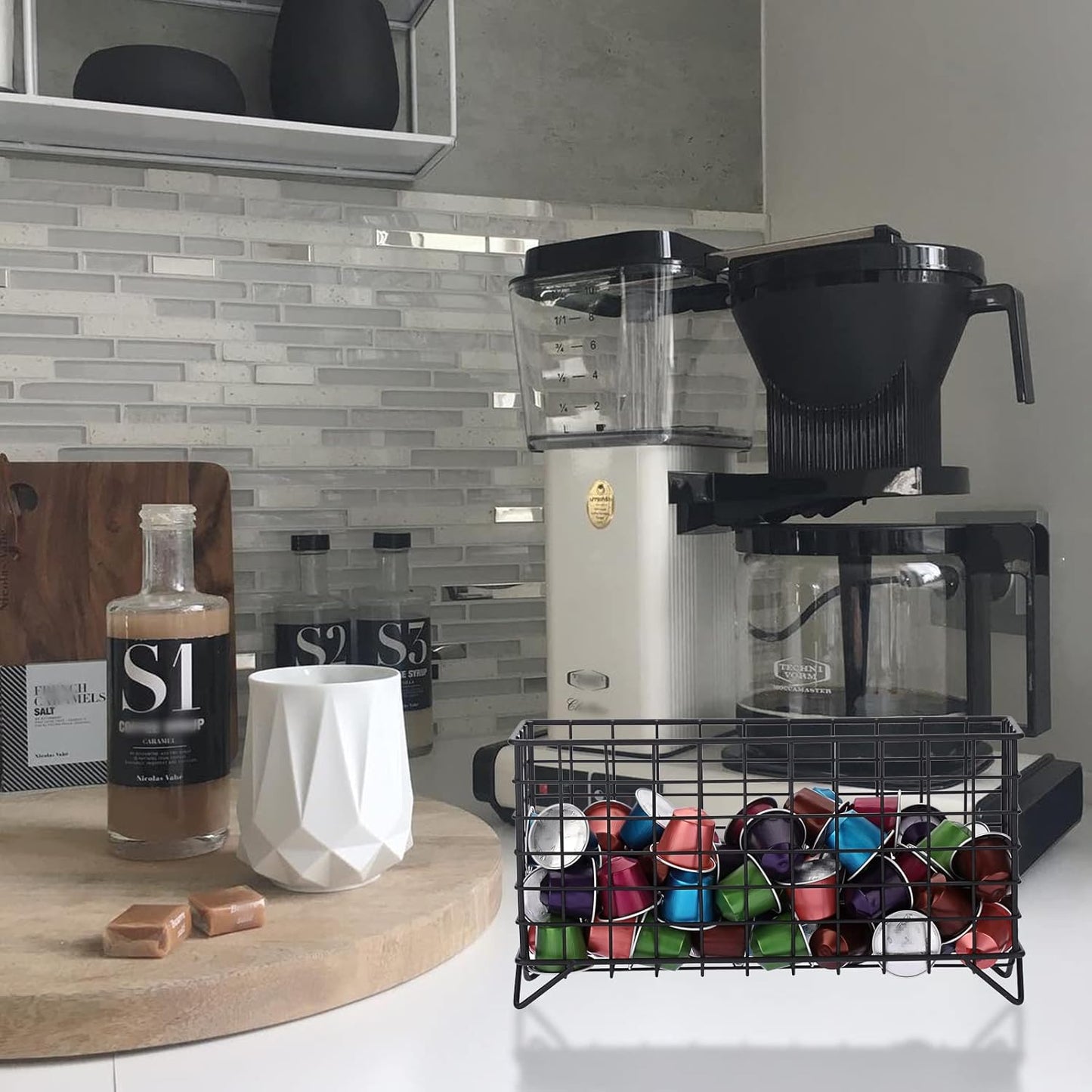 ELLDOO Coffee Pod Holder, Large Capacity Coffee Pod Organizer for K Cup Keuring Espresso Capsule Coffee Creamer, Metal Coffee Pod Storage Basket for Kitchen, Coffee Bar Decor (Black, Medium)