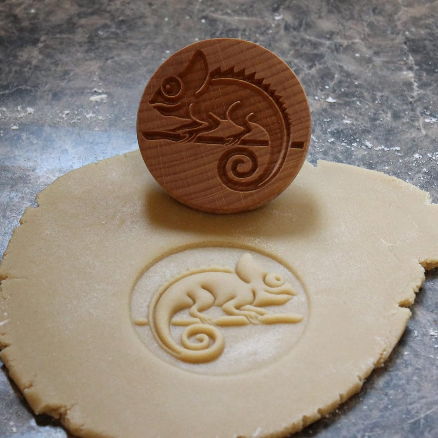 Wood Cookie Stamp, 2.5 Inch (Chameleon CS-020)