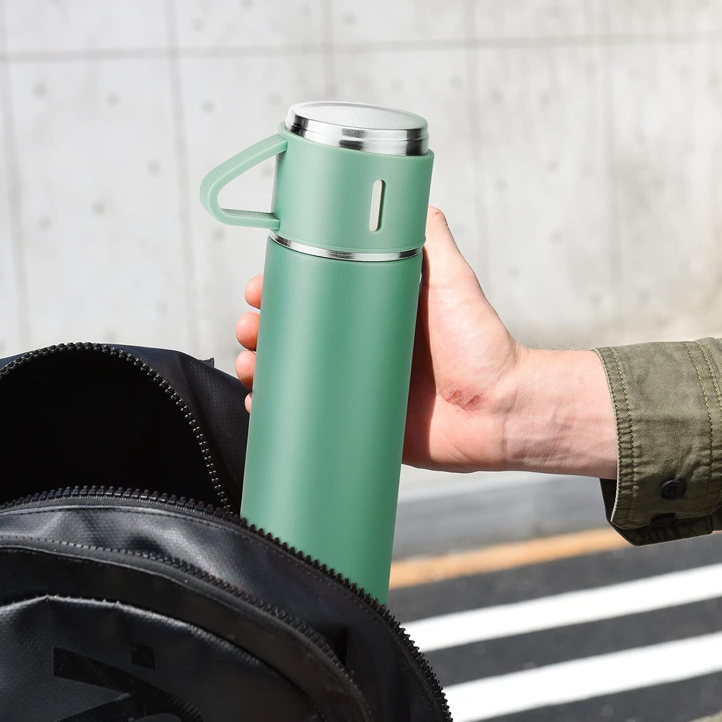 Stainless Steel Thermo 500ml/16.9oz Vacuum Insulated Bottle with Cup for Coffee Hot drink and Cold drink water flask.(Green,Set)