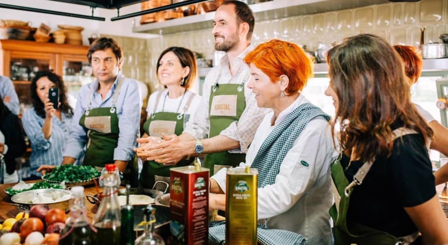 Men and Women Apron for Kitchen, Gardening, Artist, Chef, Work | Canvas, Waterproof, Adjustable Straps Unisex