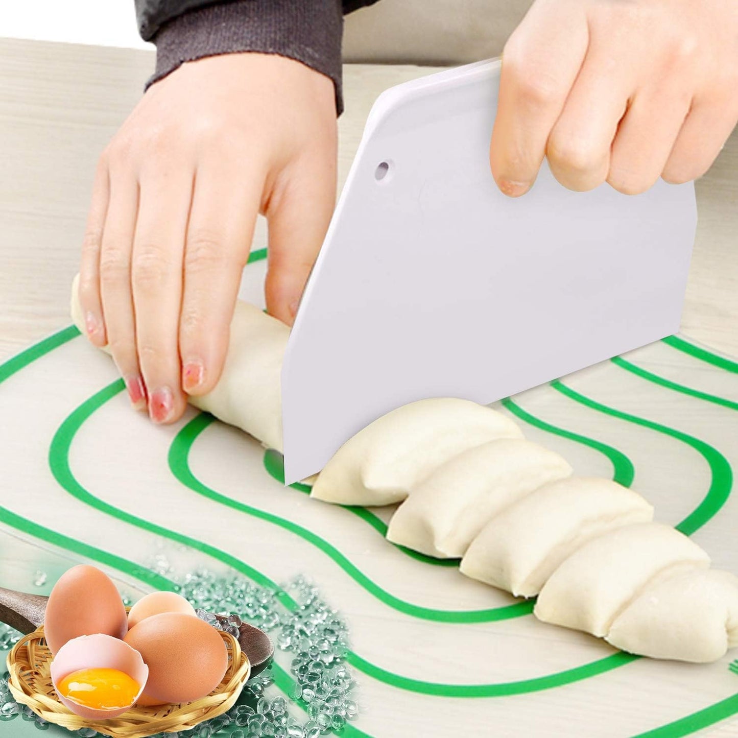 Plastic Cutting Bread Scraper Tool Pastry Knife Dough Knife Bread Bow Knife Bench Knife - 2 Pieces Green and White