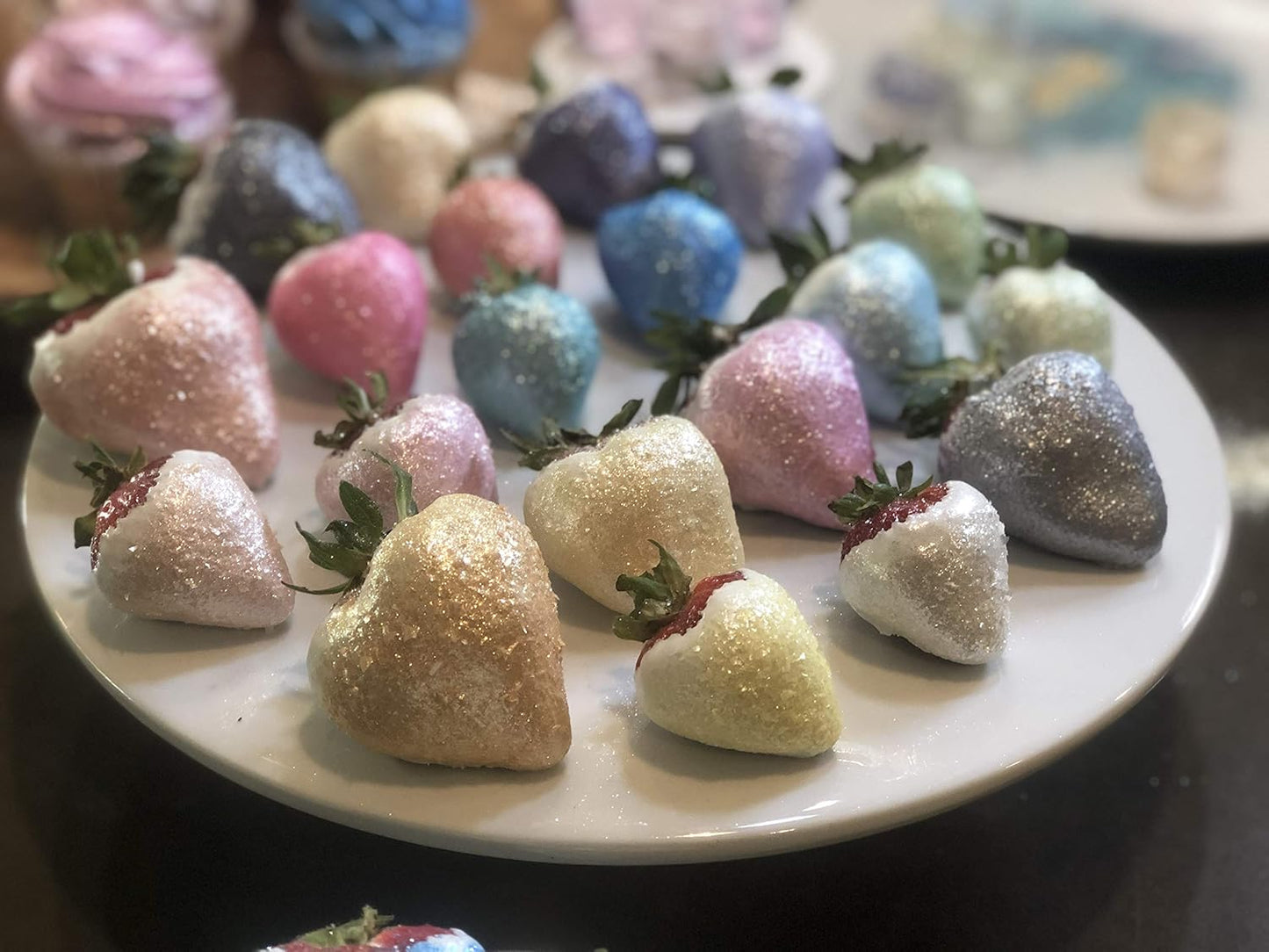 BAKELL Bright Gold Edible Glitter, 25 Grams | TINKER DUST Edible Glitter | KOSHER Certified | 100% Edible Glitter | Cakes, Cupcakes, Cake Pops, Drinks, Dessert Vegan Glitter & Dusts (25g, Bright Gold)