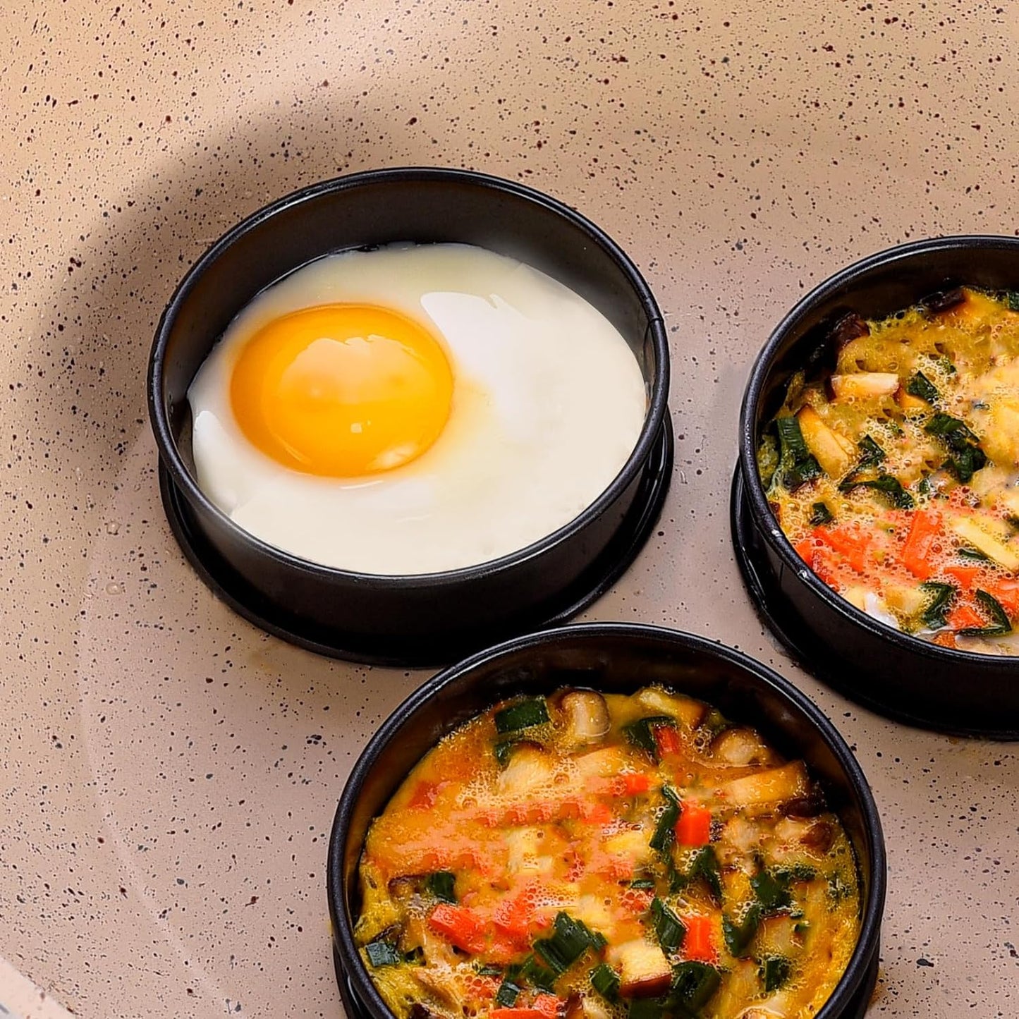 DATANYA 16Packs Crumpet Rings NONSTICK English Muffin Rings 4 Inch - Stainless Steel Double Rolled Tart Rings Upgrade Round Metal Cooking Pastry Ring Molds for baking