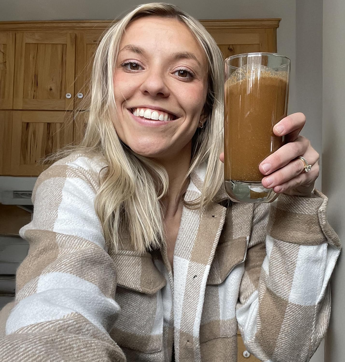 BiOptimizers Mushroom Coffee Alternative – Chocolate Drink – Lion’s Mane, Chaga, Reishi + Collagen Peptides for Focus, Energy & Gut Health – Adaptogenic Mushrooms & MCT Powder – 30 Servings