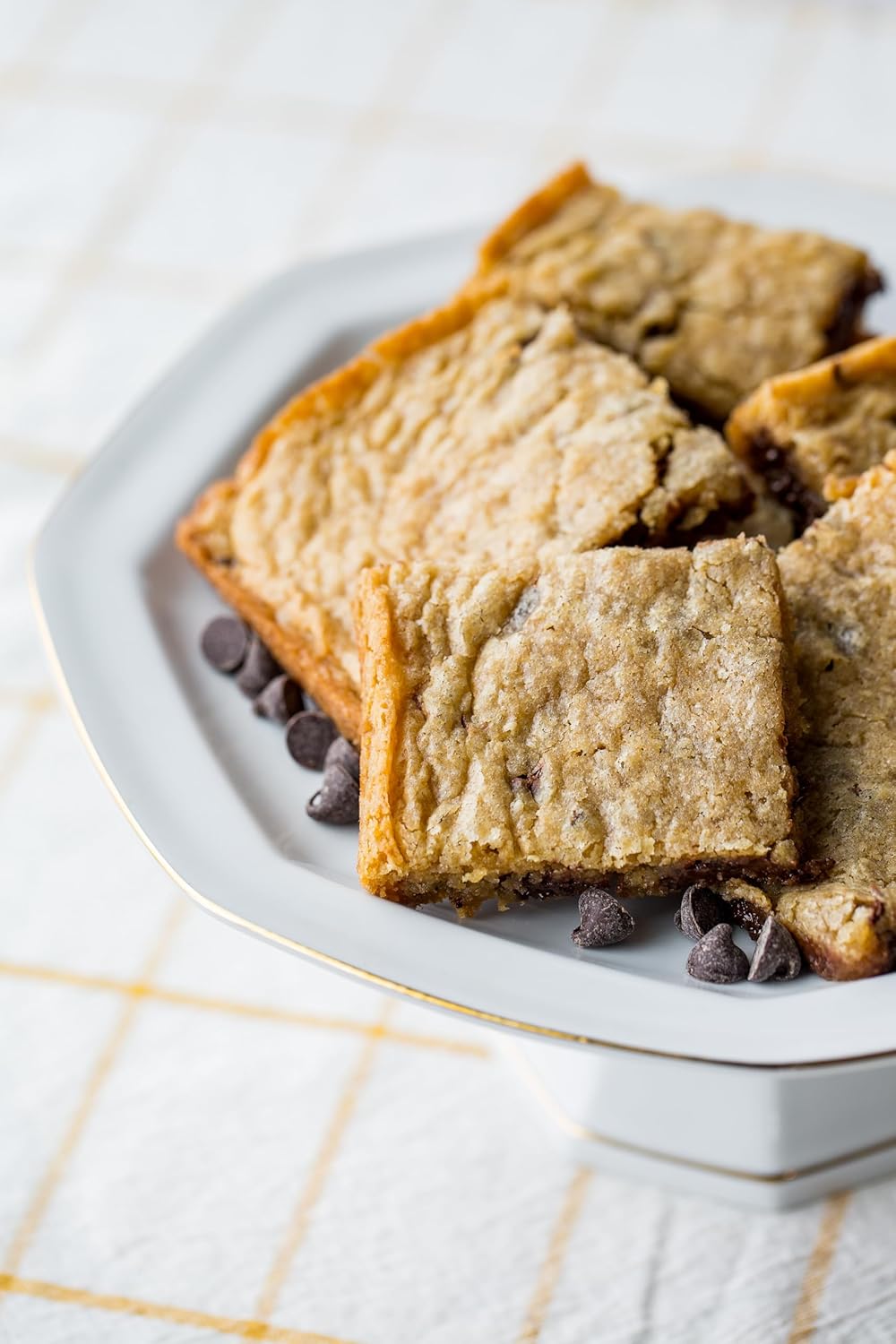 LillyBean Gluten Free Gooey Blondie Mix with No Artificial Colors - Dairy and Soy Free, Vegan - Makes Delicious Desserts - Skillet Cookies, Breakfast Bars, Cake Pops - 18 oz