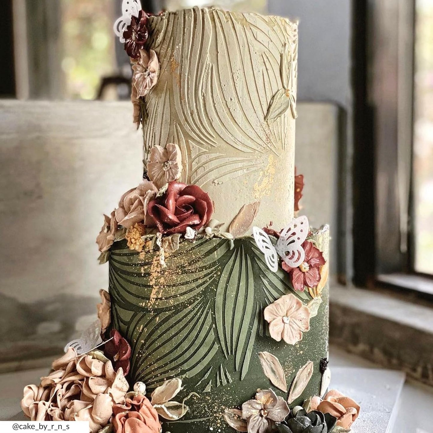 Large Cake Decorating Stencil (Amara) Leaf Veins Pattern