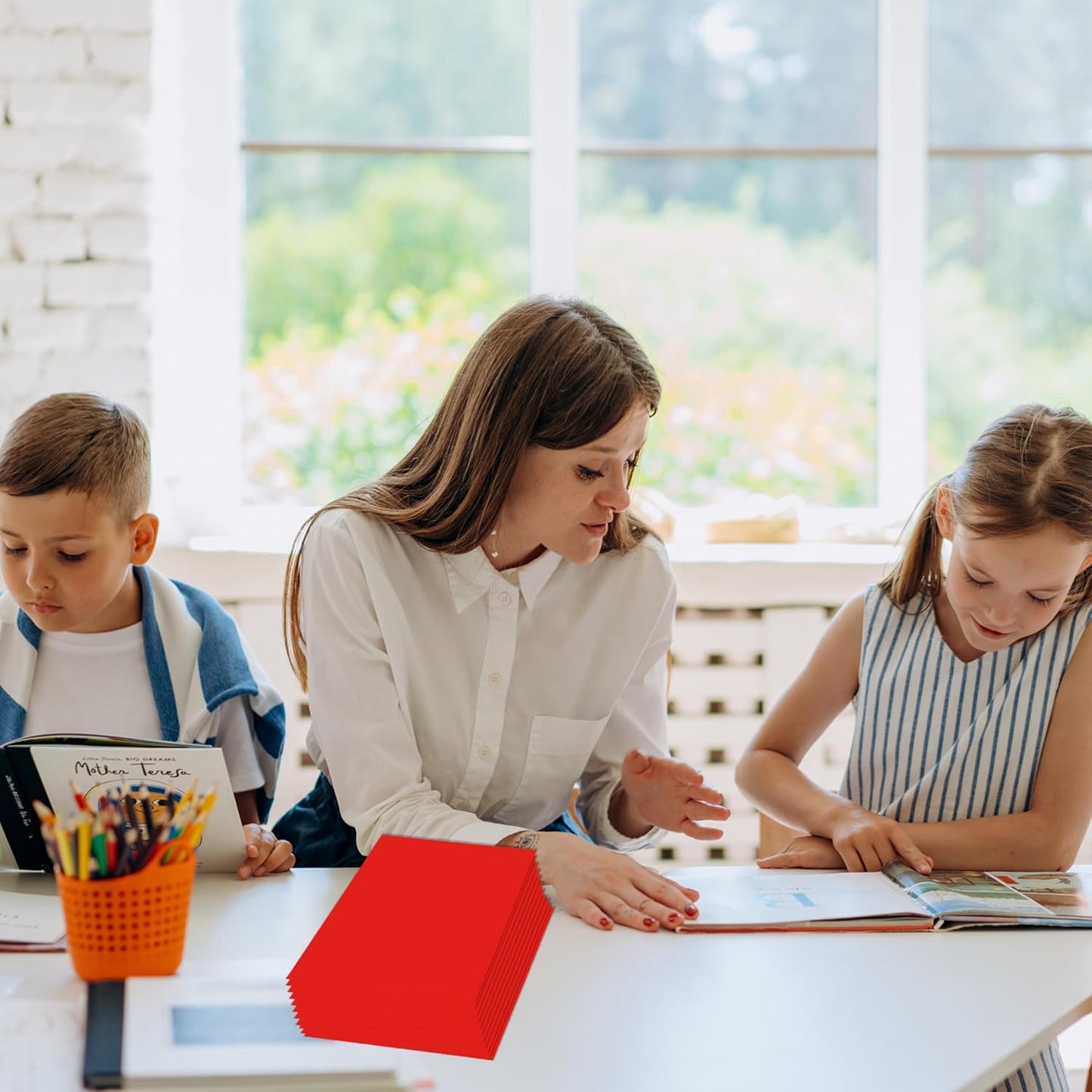 Zzrywuty File Folders with Pockets Letter Size, 25-Pack Paper Folders with Card Slot, Two Pocket Folders for School Students, Businessmen, Home and Office Workers（Red）