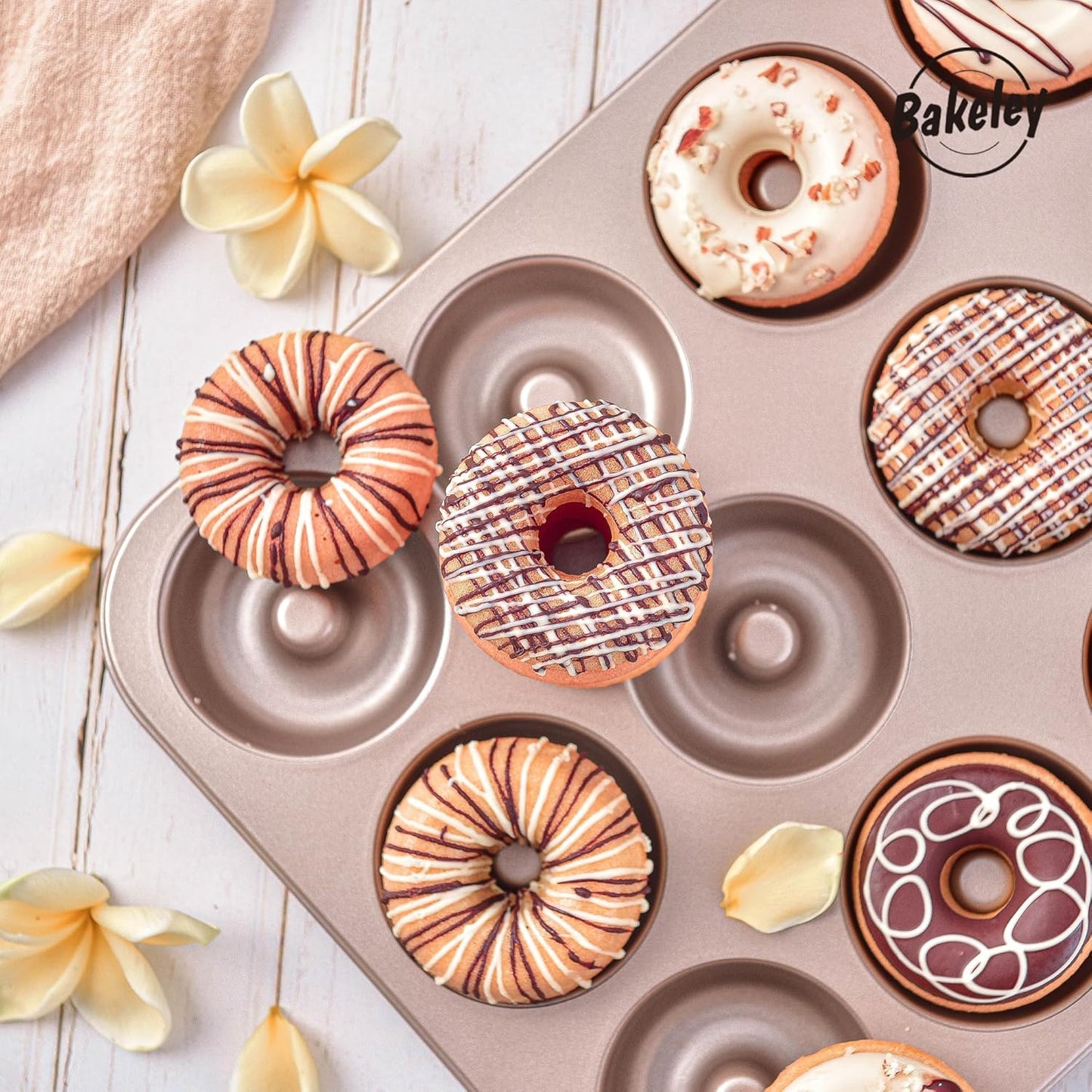 Donut Pan, 12-Cavity Non-Stick Dount Mold Cake Pan Pattern Doughnut Bakeware for Oven Baking (Champagne Gold)